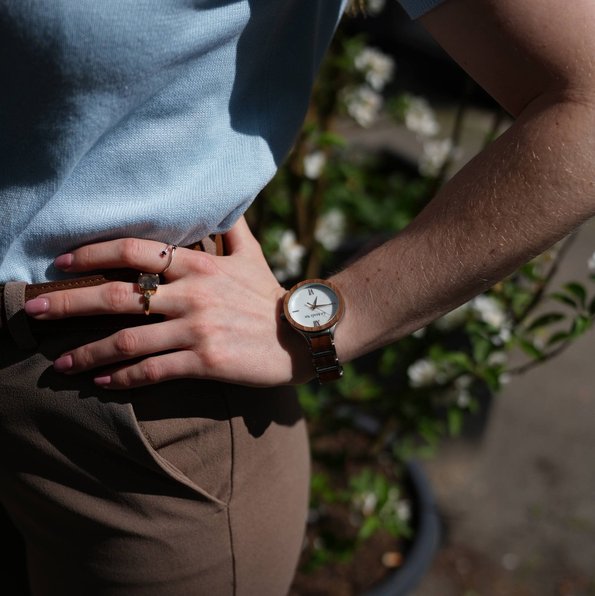 Watch Vita - Eco-Friendly Walnut & Alloy Elegant Women's Watch